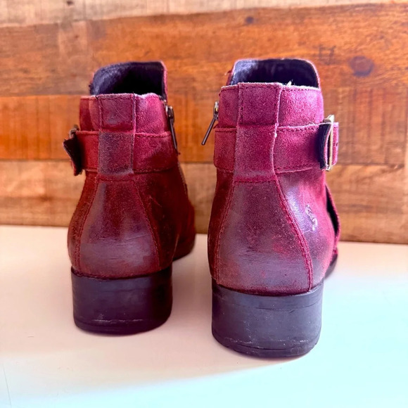 Born Trinculo Distressed Leather Ankle Boots - Burgundy - Picture 4 of 9